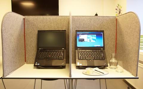 arla bordskærm i filt (1)